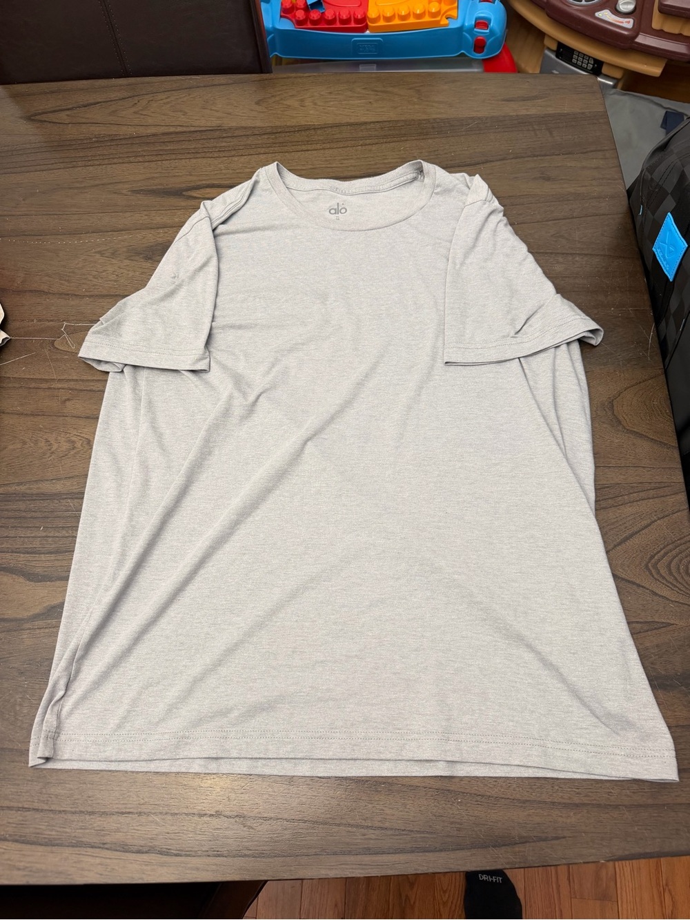 ALO Yoga Men's Triumph Teeshirt